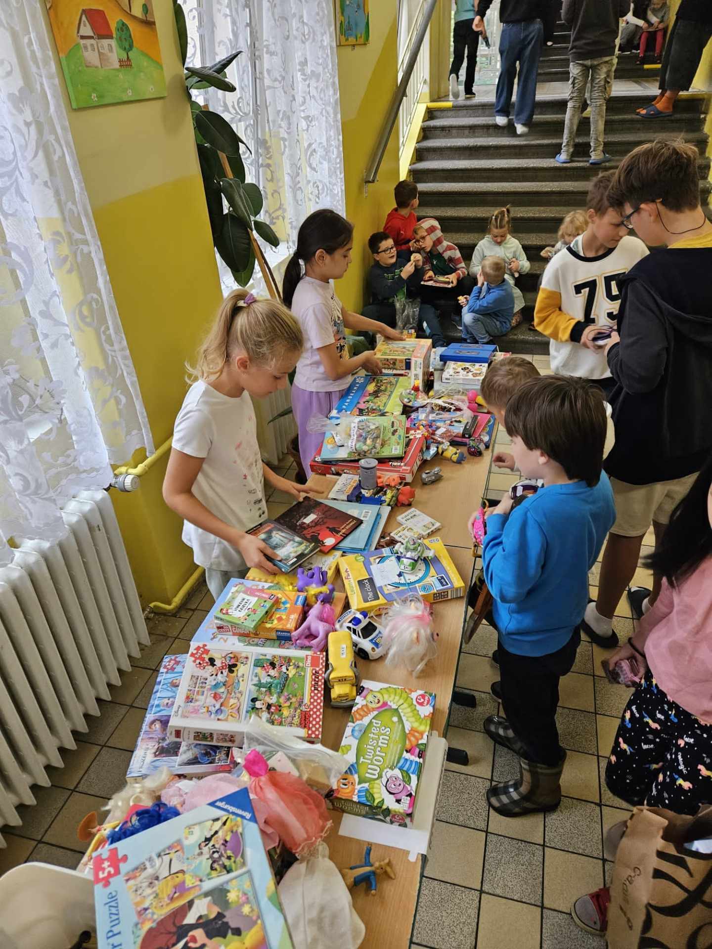 Dobročinný bazárek na pomoc ZŠ Jeseník